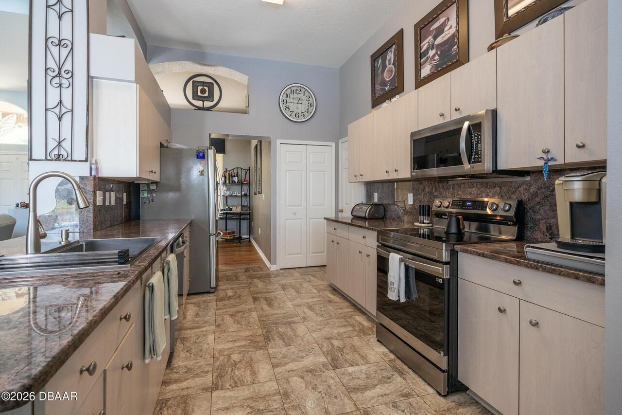 Listing Photo 18