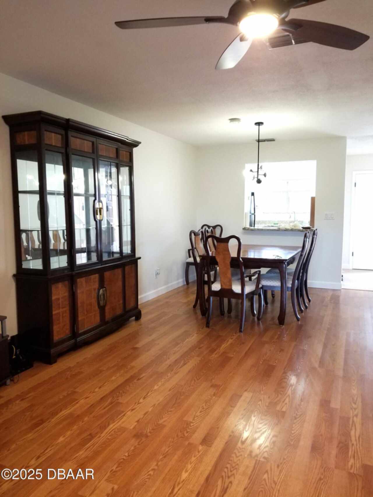 Listing Photo 10