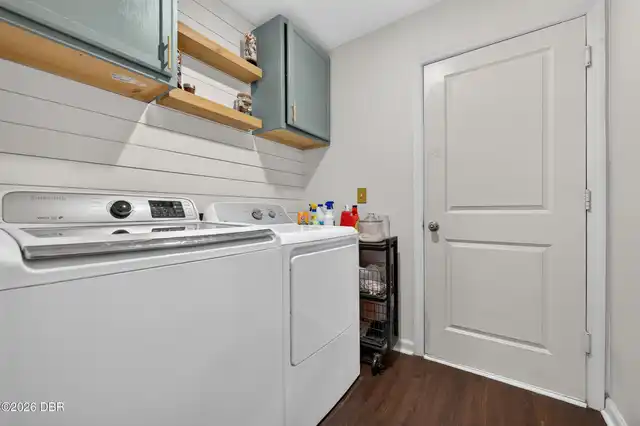 Listing Photo 9