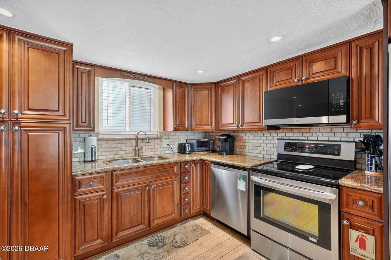 Listing Photo 15
