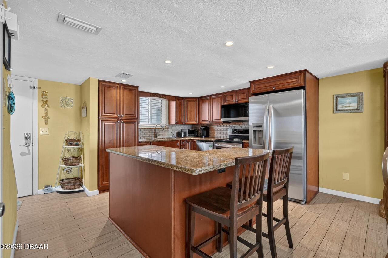 Listing Photo 17