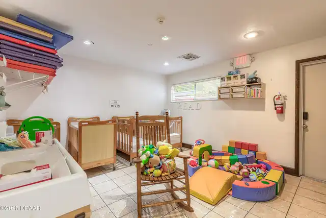 Listing Photo 18