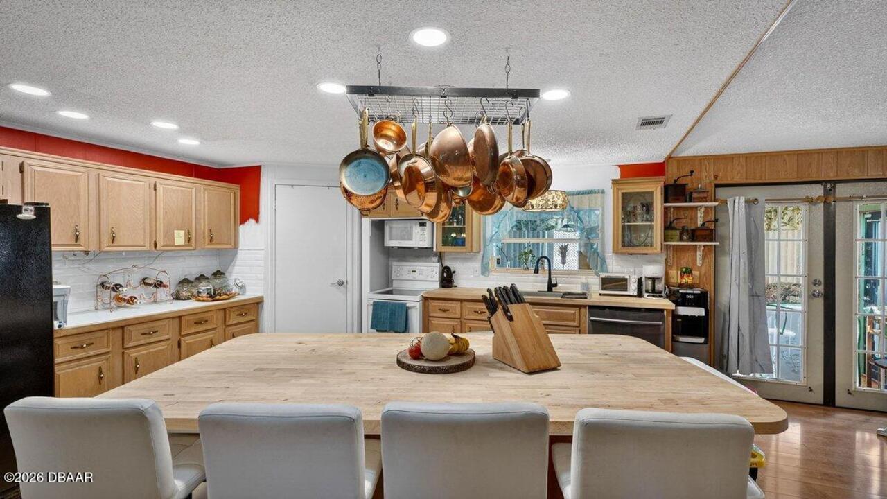 Listing Photo 15