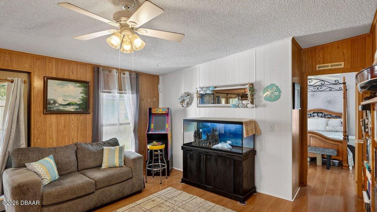 Listing Photo 20