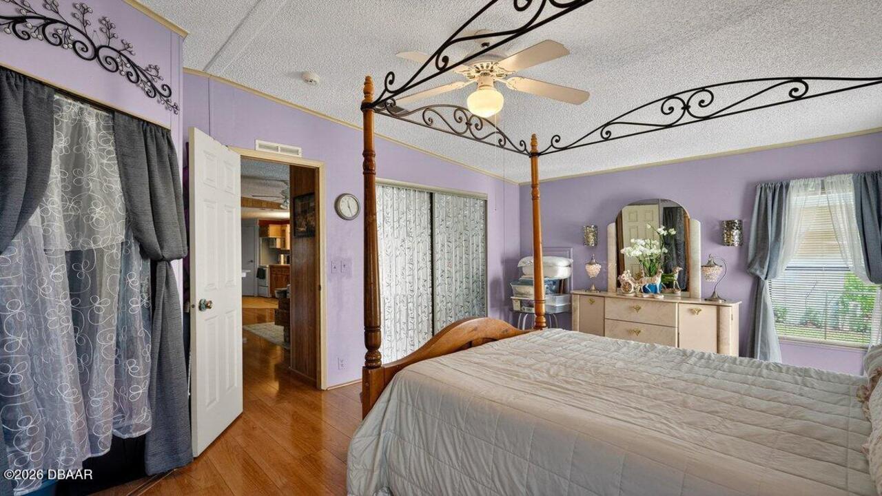 Listing Photo 24