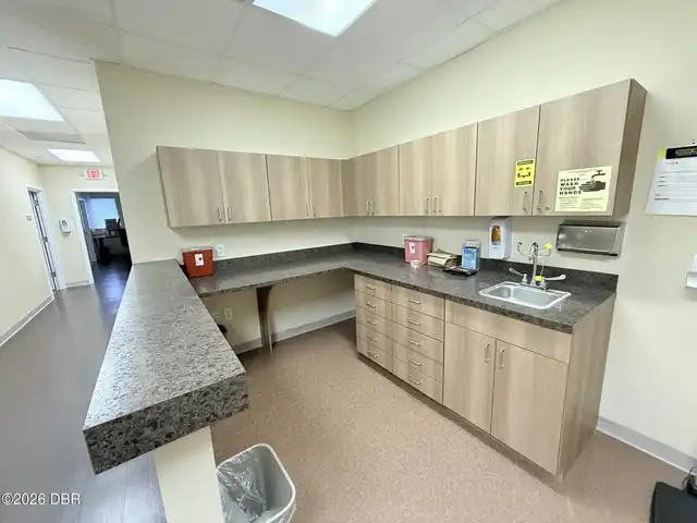 Listing Photo 8