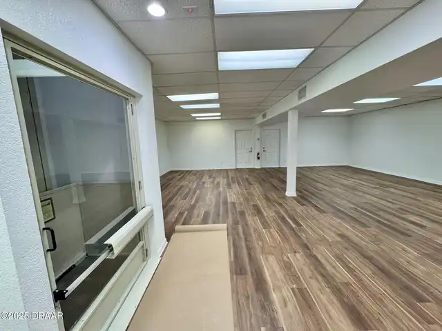 Listing Photo 8
