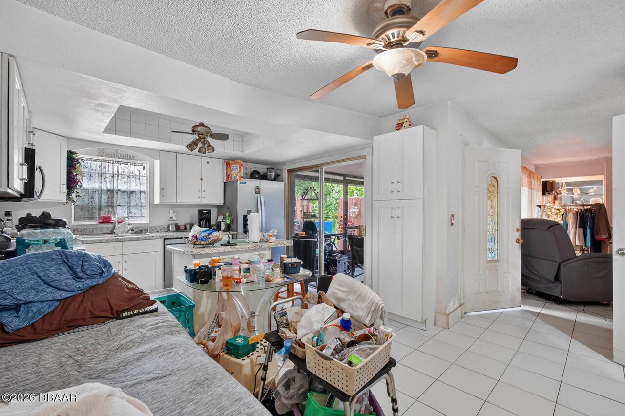 Listing Photo 10