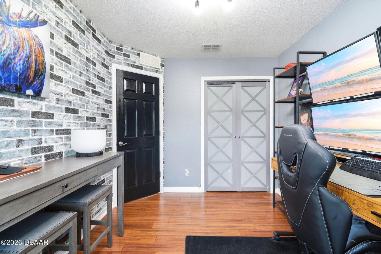 Listing Photo 33