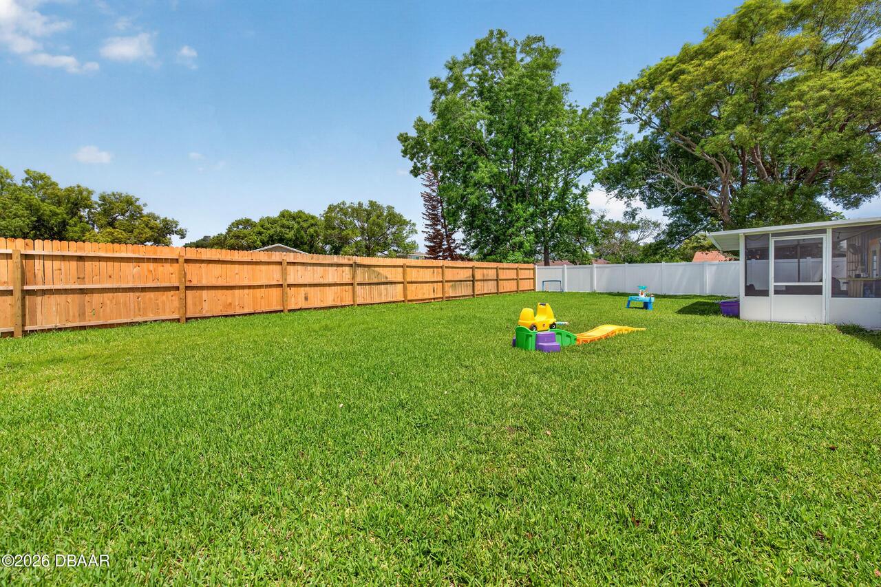 Listing Photo 17