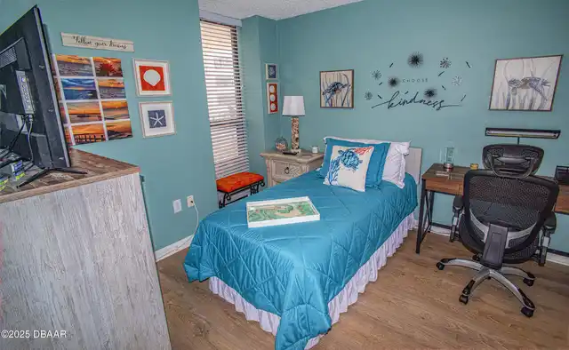 Listing Photo 17