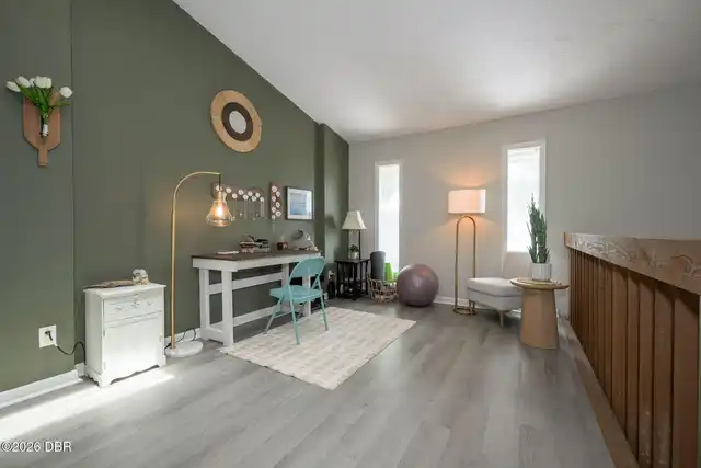 Listing Photo 14