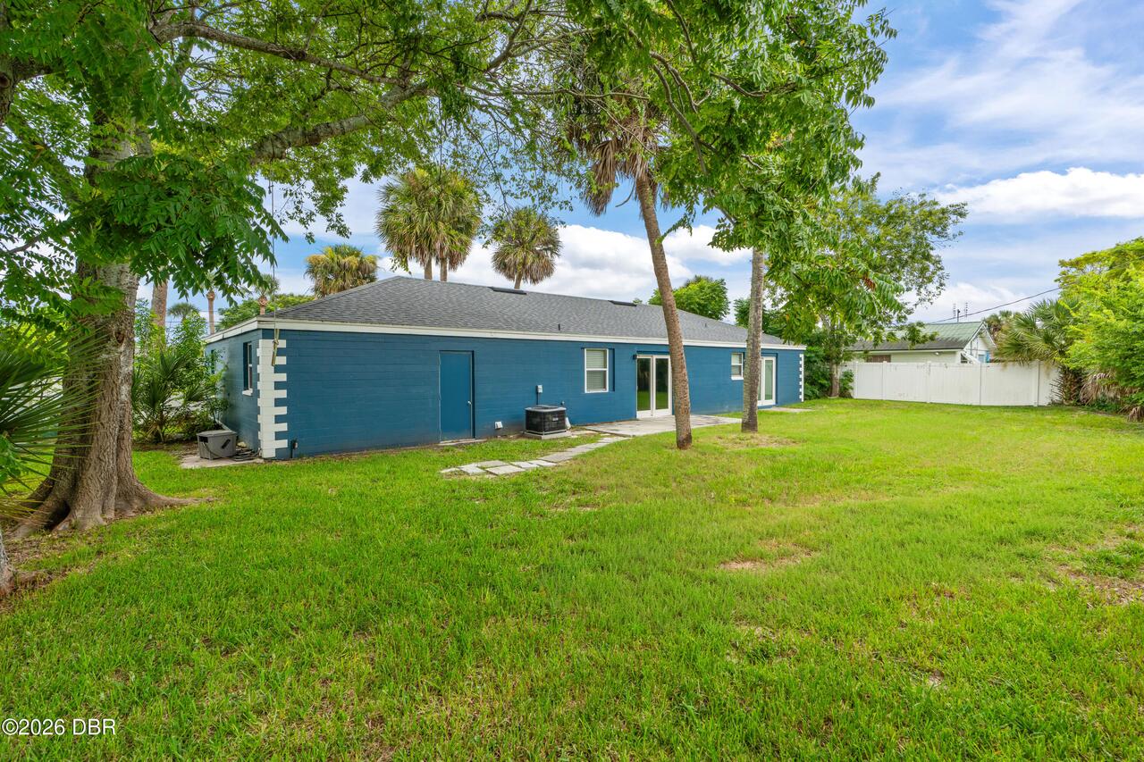 Listing Photo 9