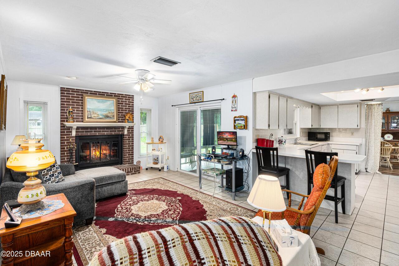 Listing Photo 12
