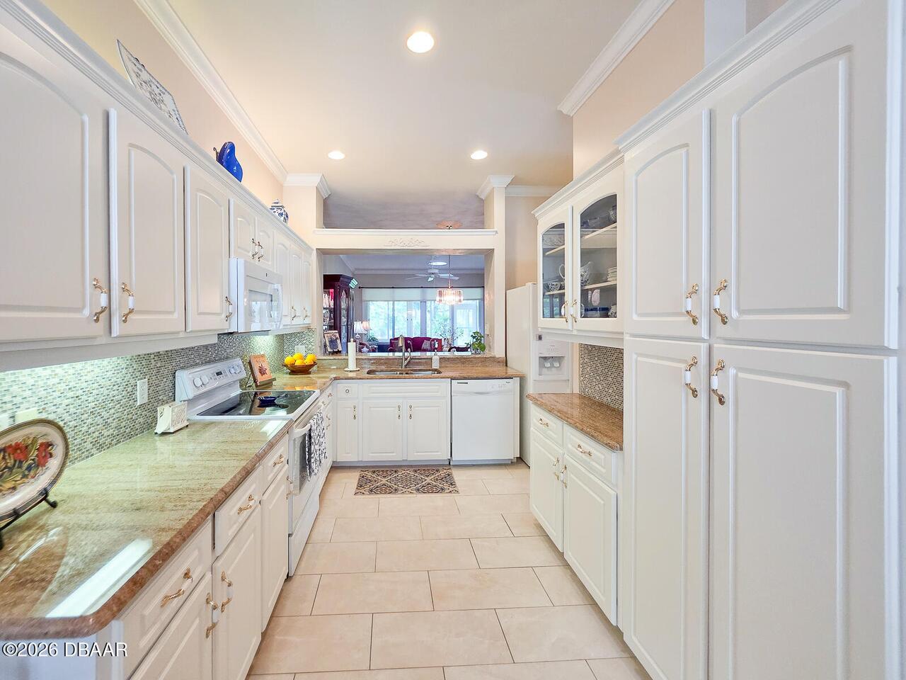 Listing Photo 12