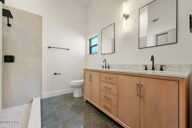 Listing Photo 24