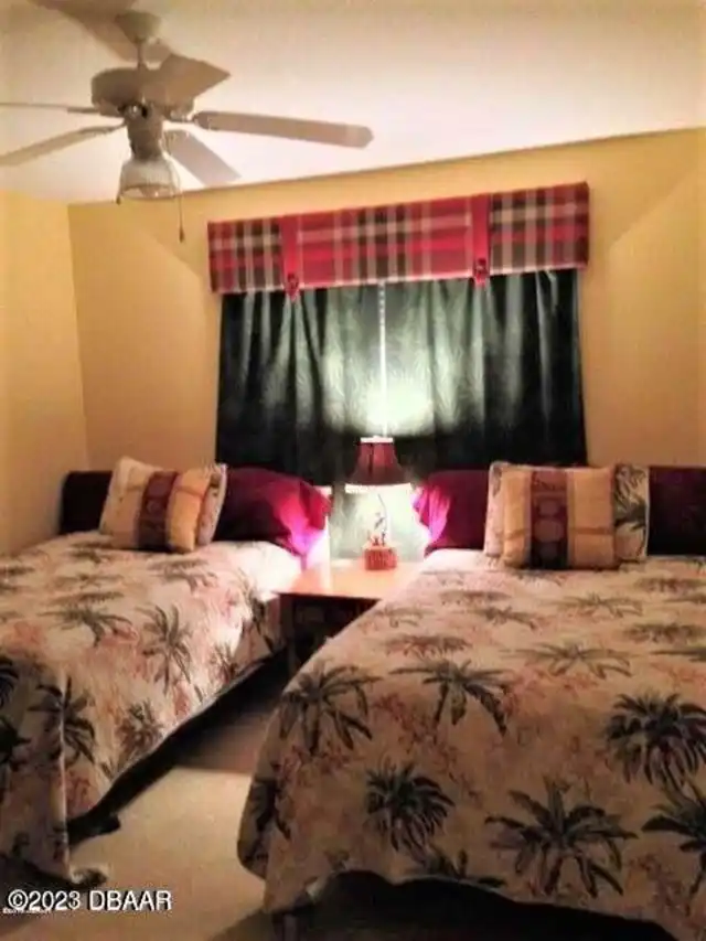 Listing Photo 12