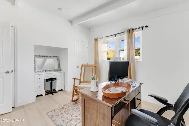 Listing Photo 18