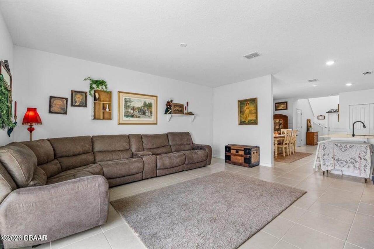 Listing Photo 14