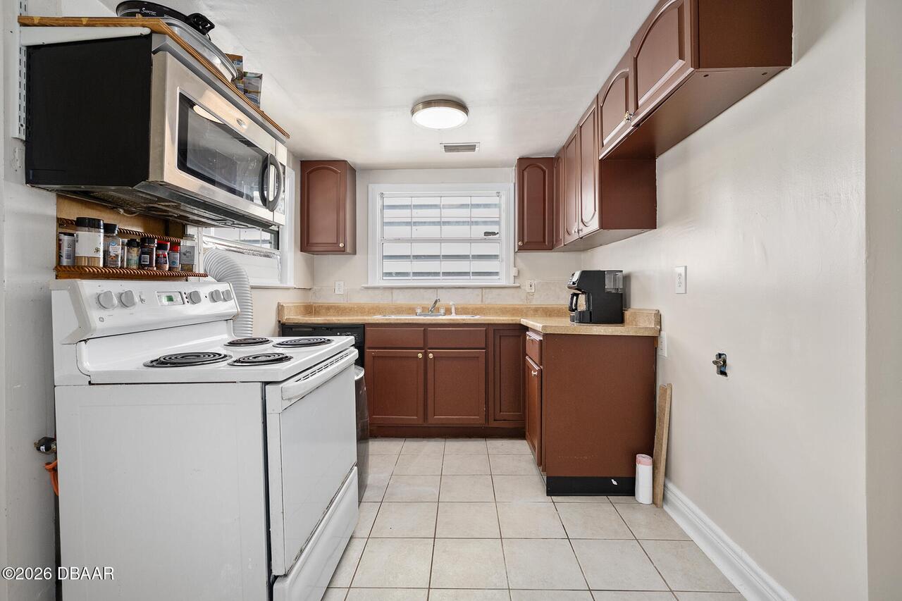 Listing Photo 14