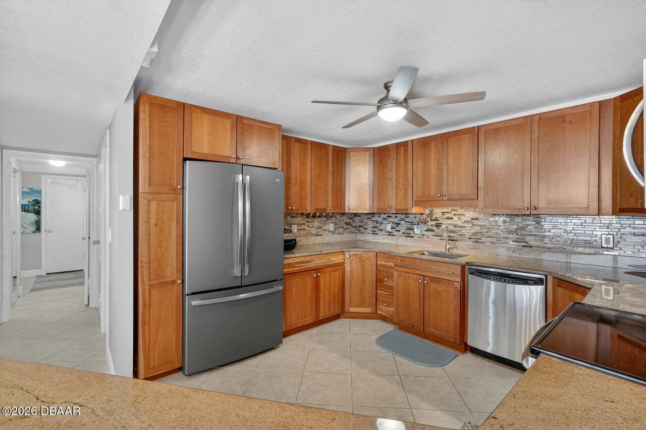 Listing Photo 14