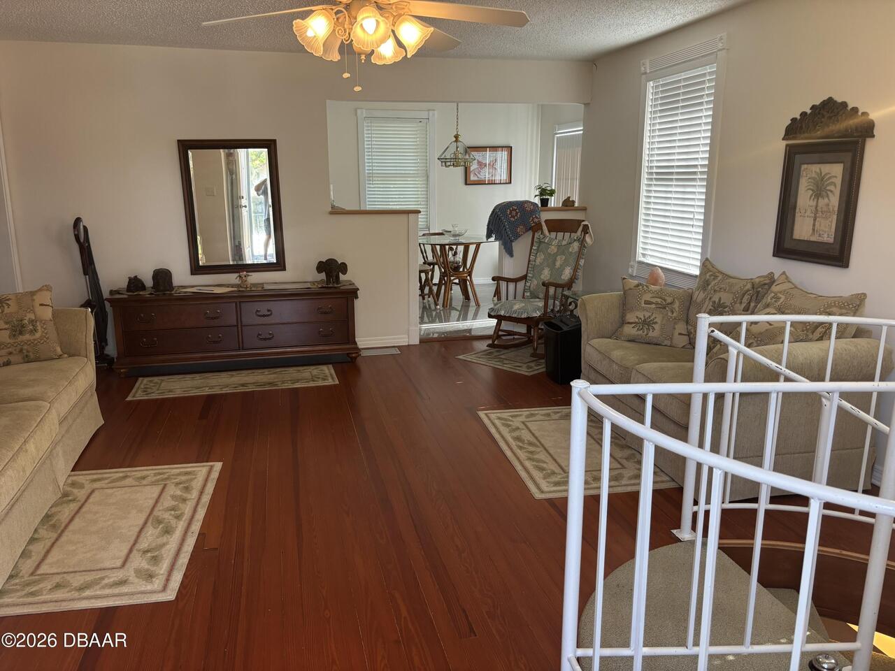 Listing Photo 6