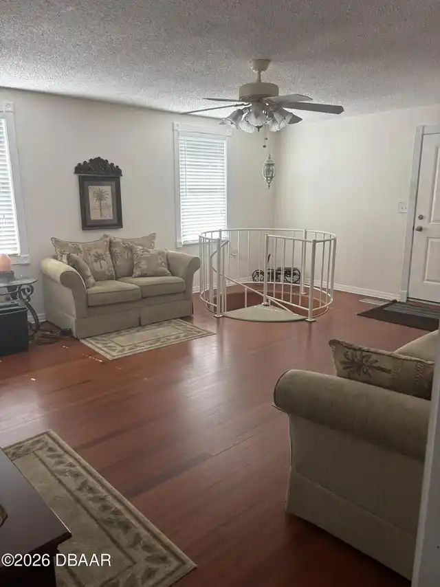 Listing Photo 7