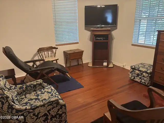Listing Photo 14