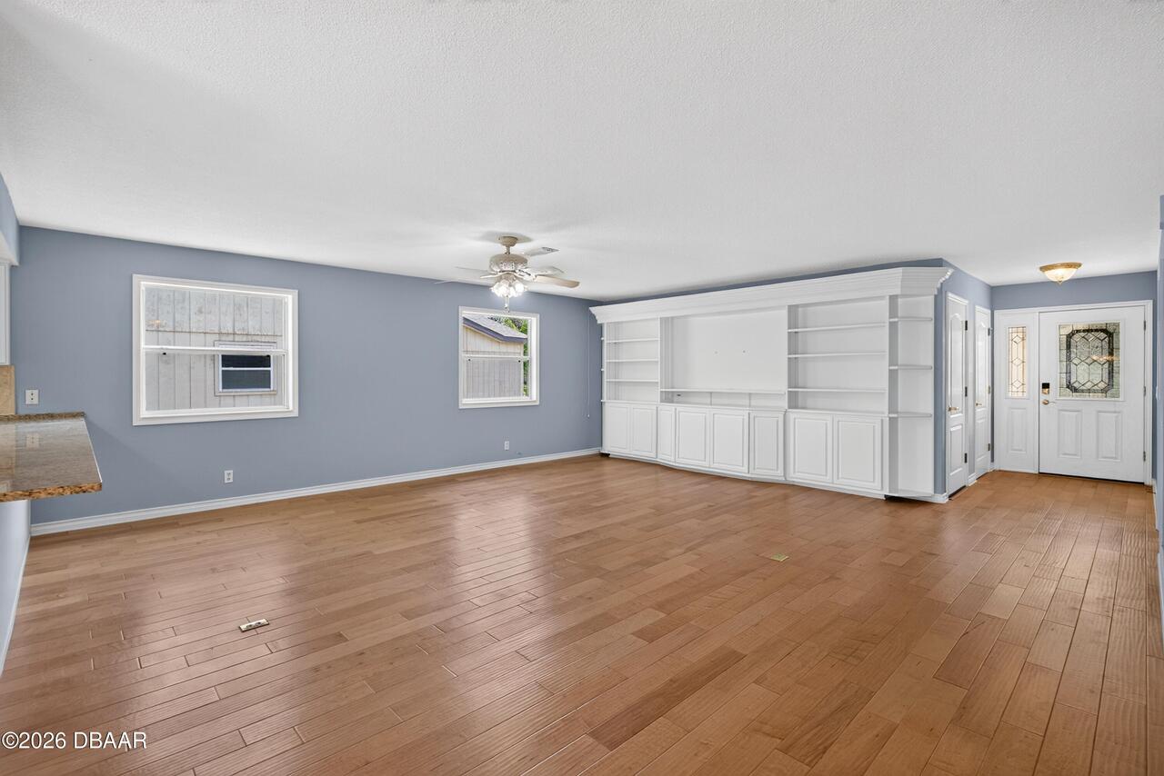 Listing Photo 7