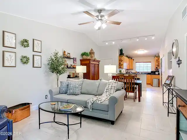 Listing Photo 33