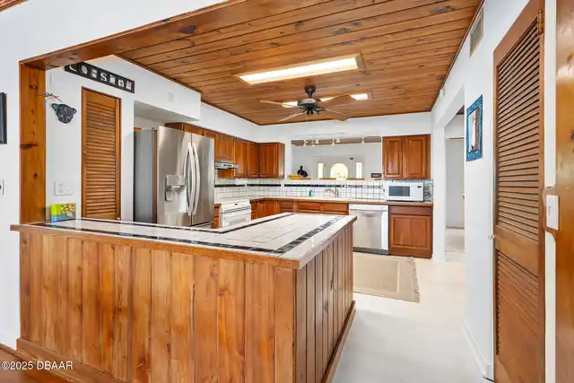 Listing Photo 18