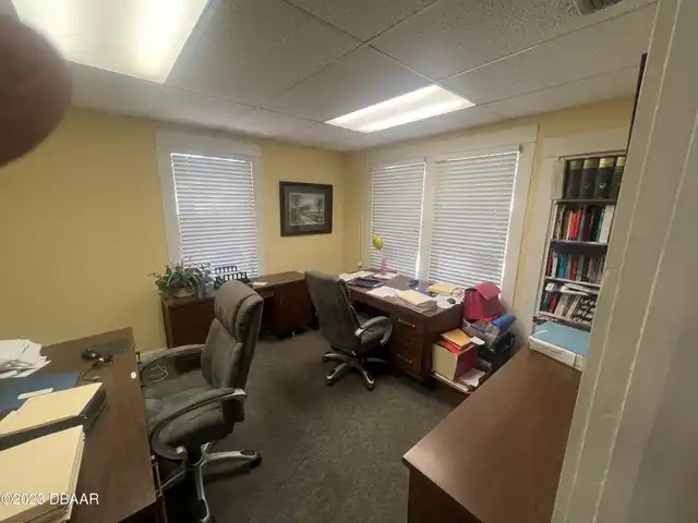 Listing Photo 10