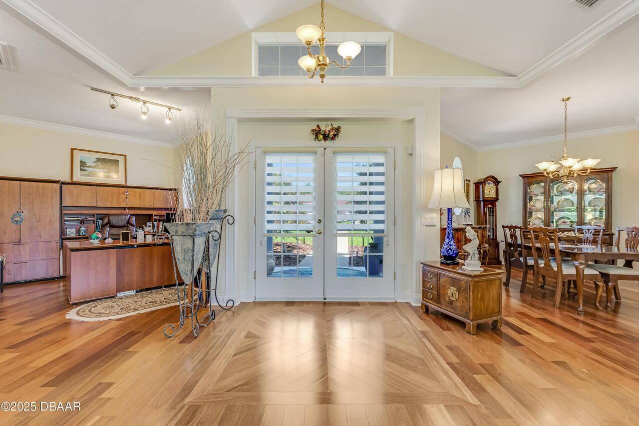 Listing Photo 14