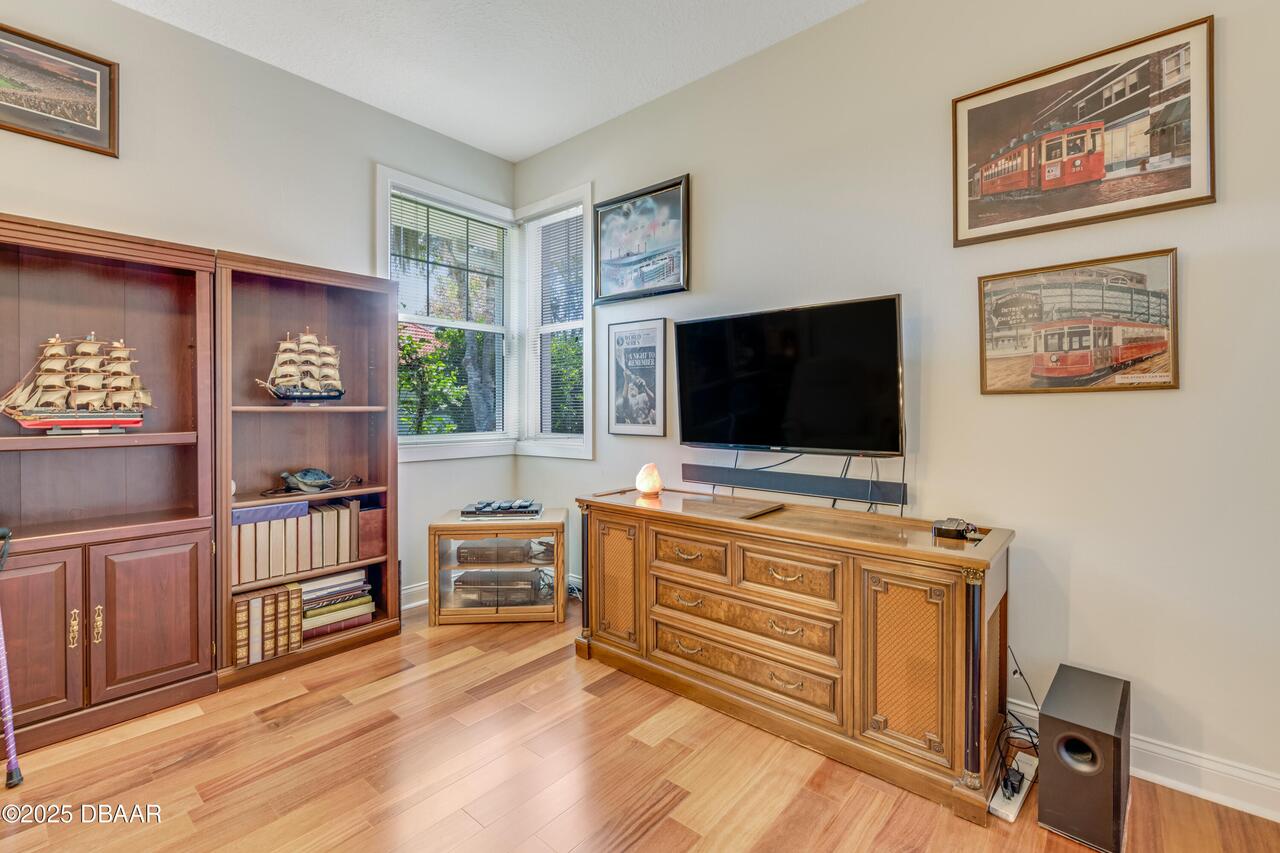 Listing Photo 31