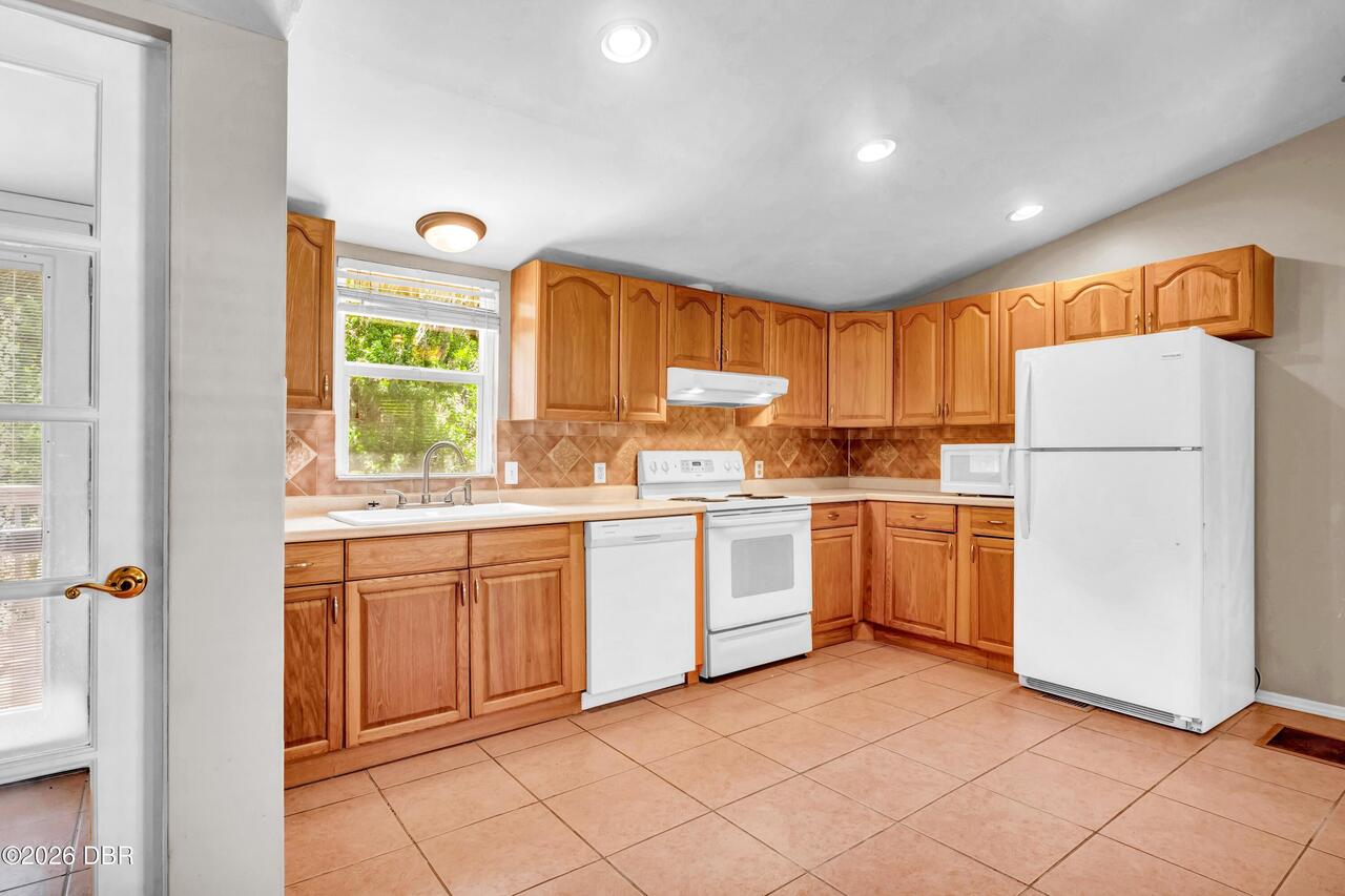 Listing Photo 7