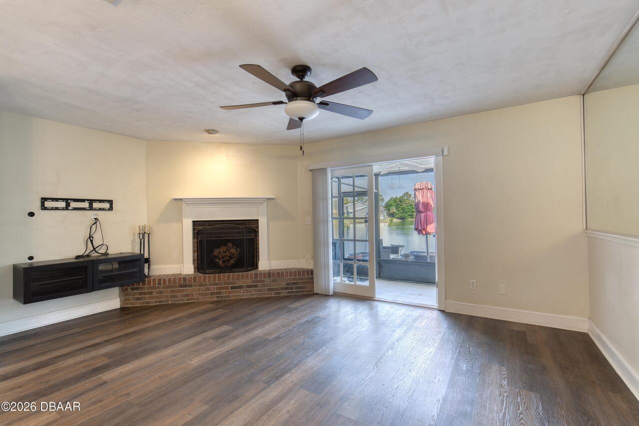 Listing Photo 7