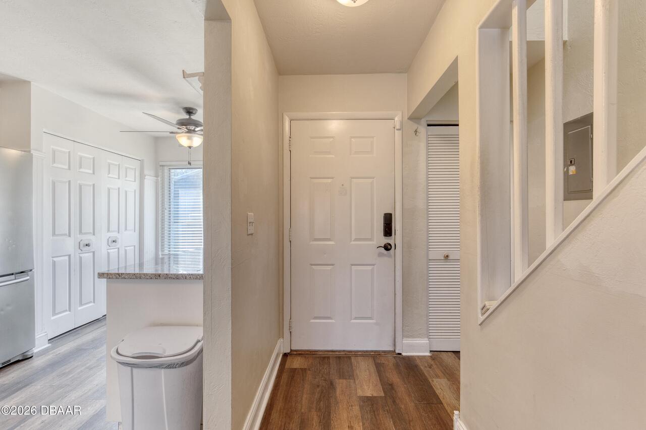 Listing Photo 12