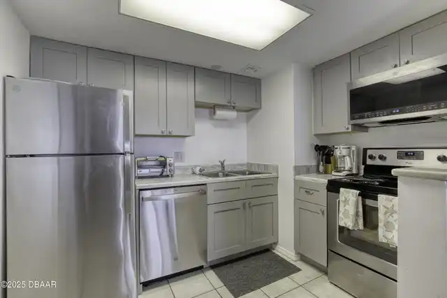 Listing Photo 18