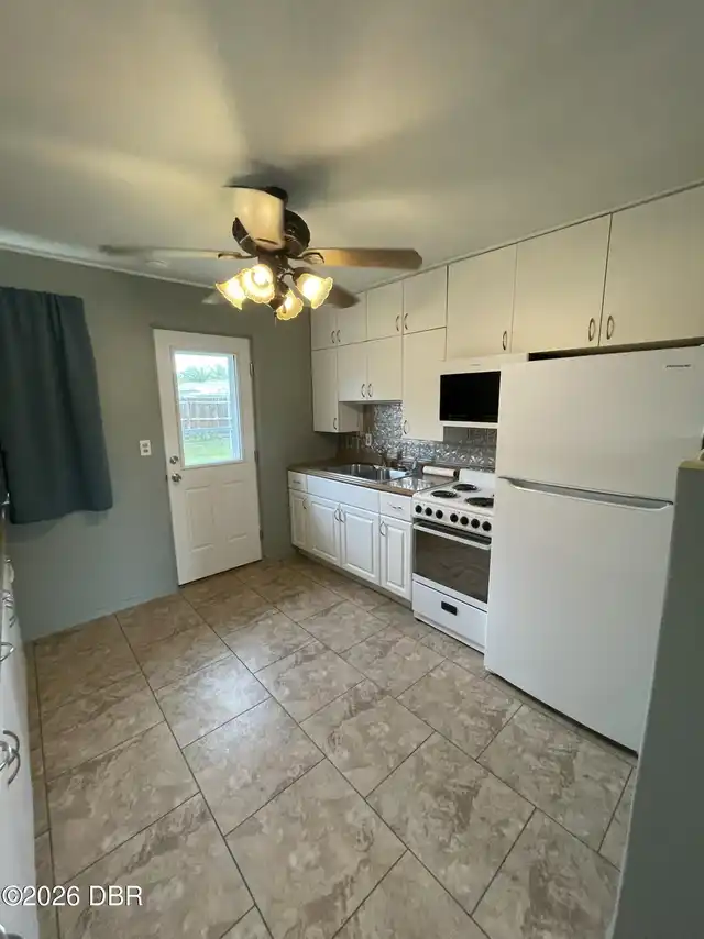 Listing Photo 6