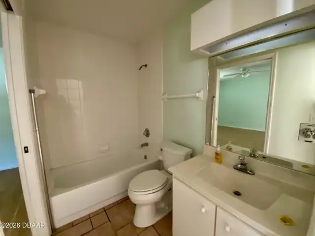 Listing Photo 12