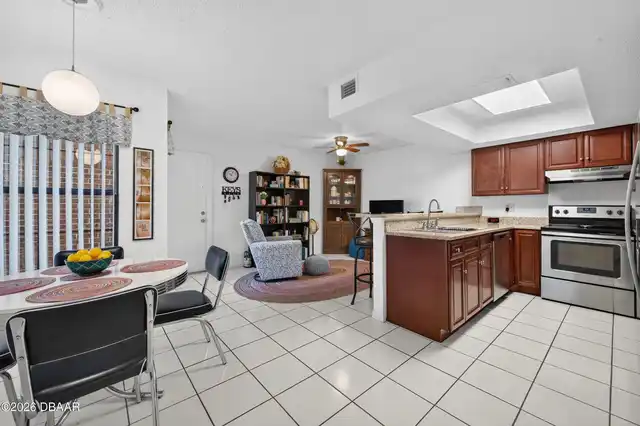 Listing Photo 7