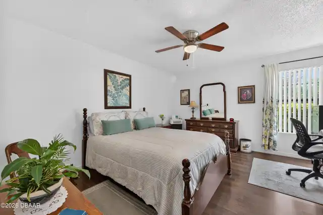 Listing Photo 18