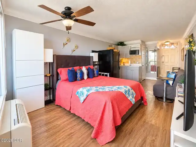 Listing Photo 10