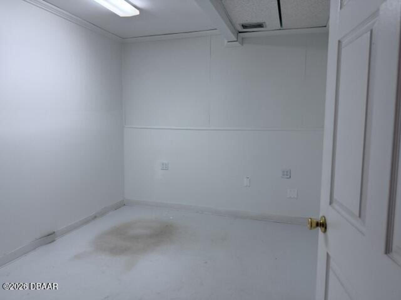 Listing Photo 14