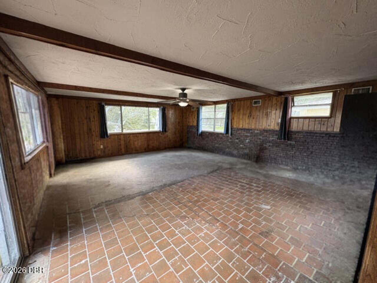 Listing Photo 32