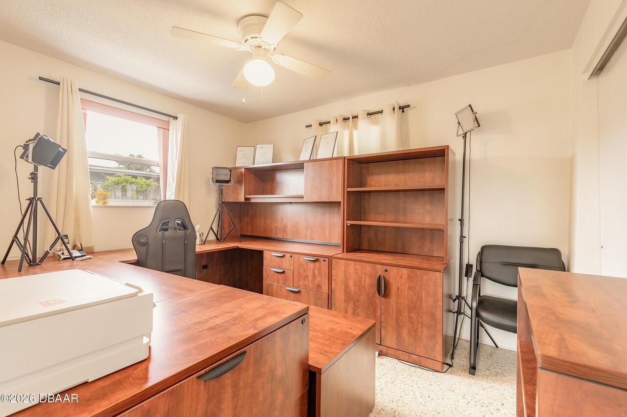 Listing Photo 17