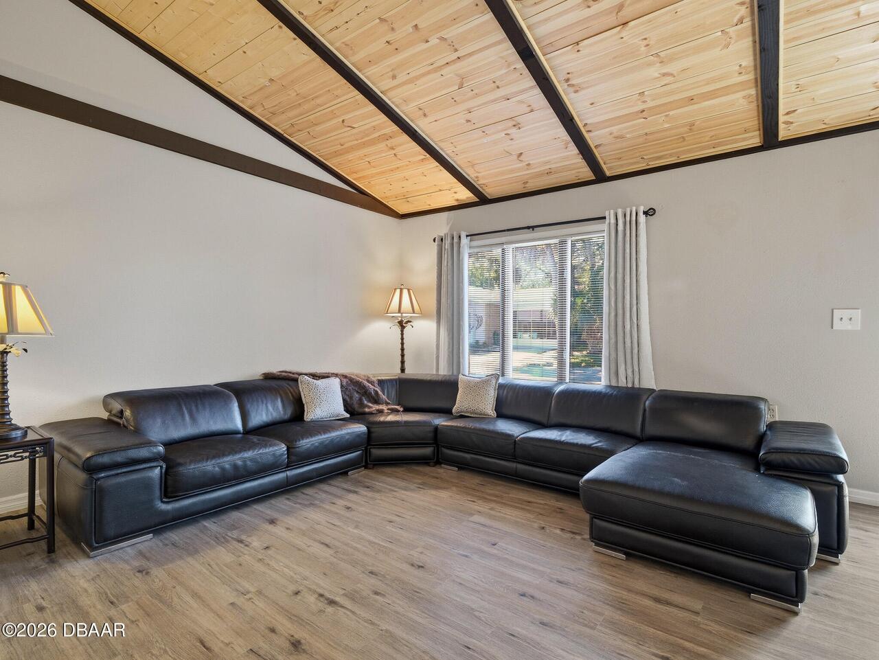 Listing Photo 7