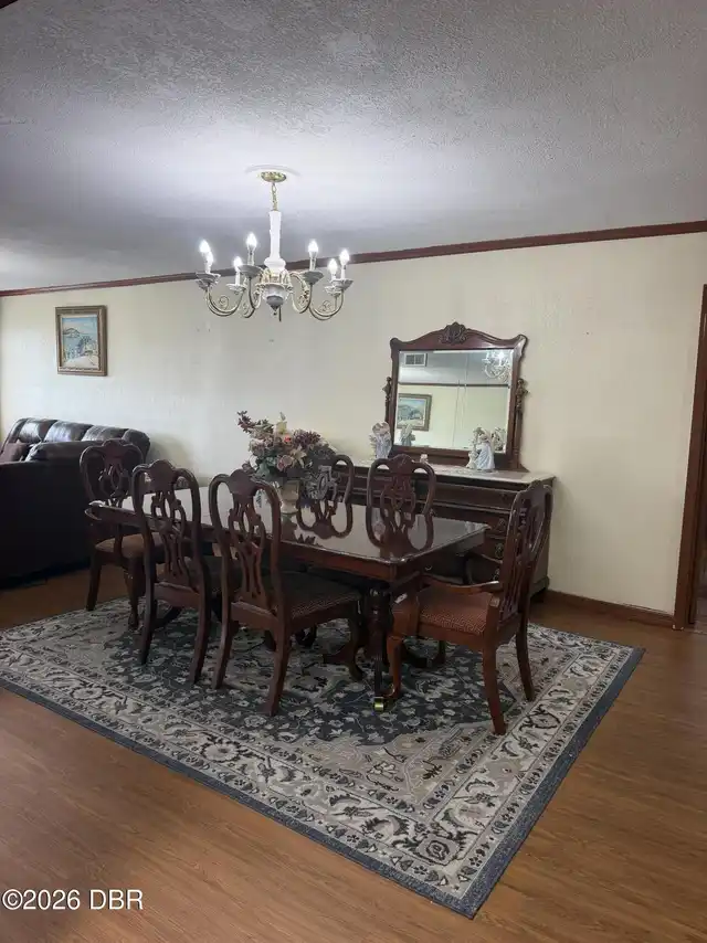 Listing Photo 8