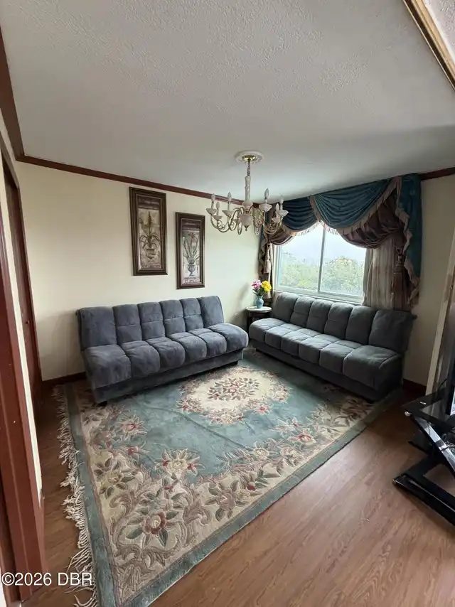 Listing Photo 12