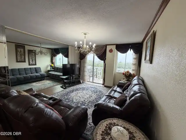 Listing Photo 14